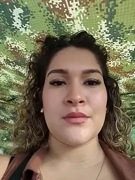 Sara_smiiith211 webcam