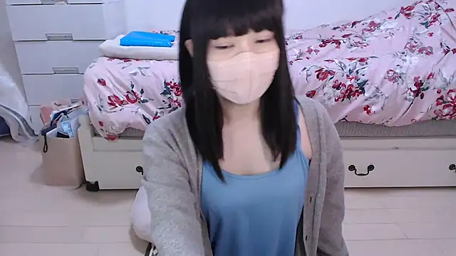 ami___oo (F young) - GOAL free!!有料潮吹きオナ＆98確定♡ラブンスで気持ちよくしてください