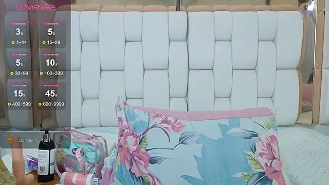 playfulcurvy (F teen) - Squirt Show