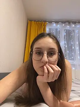 vviikkssiikk (F teen) - 😈A show in the shower😈