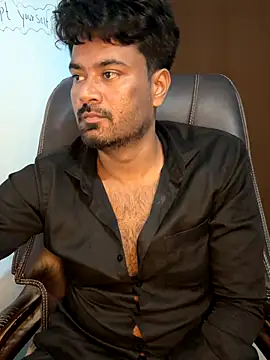 meekbatgirl (M young) - Take of shirt