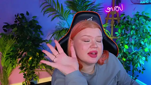 adele_moor_ (F teen) - 💦Vibrate my pussy 2 min💦