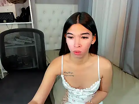 Yourdreamgoddess webcam