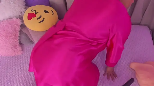 alanaa_gomezz webcam