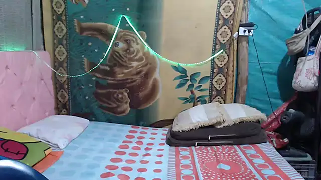 mom_son_dirty webcam