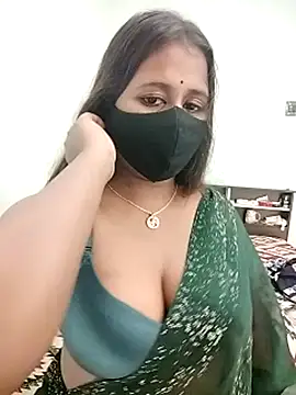 LoveLy-Soneya webcam