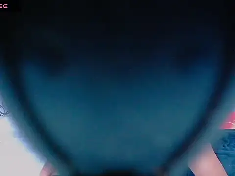 AntonetteBigCock webcam