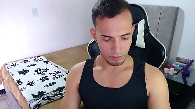 miller_cuper - Miller_cuper's free webcam