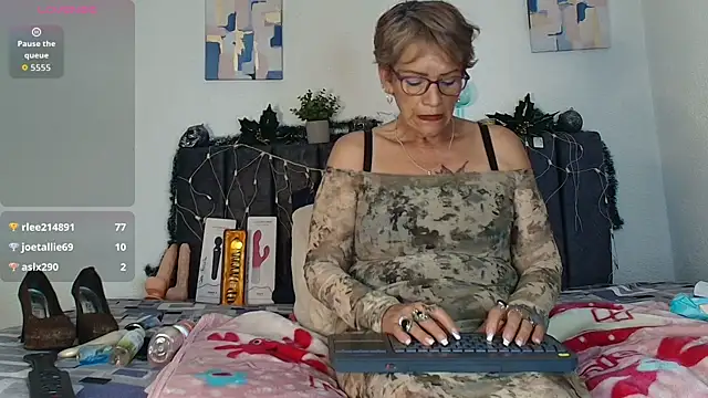 Devora_mature65 webcam