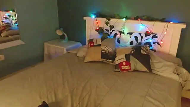 Samantha__Benet webcam