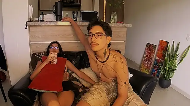 chloeandyan - ChloeAndYan's free webcam