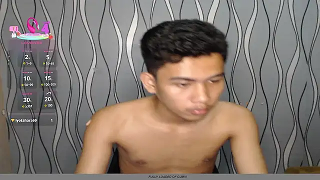 RoyalBlooded_Guy69x webcam