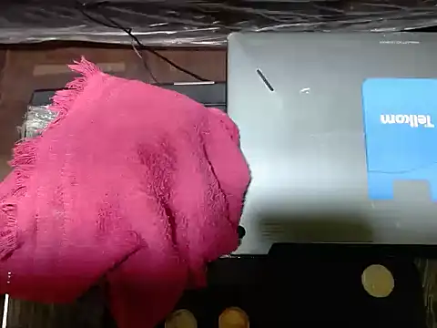 WildHornyTiger18 webcam