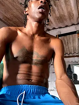 larry-n-clouds (M young) - Cum cloudy