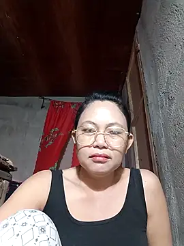 Everleigh_mom webcam