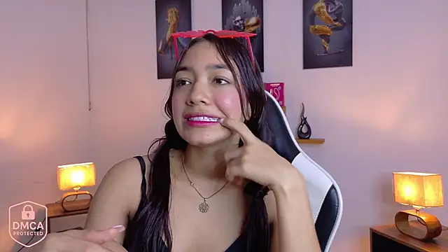 valeria_aragon1107 webcam