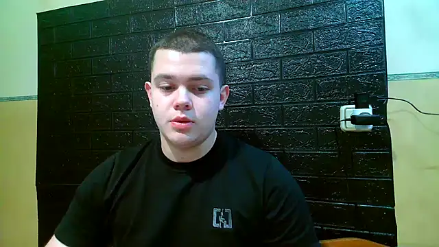 CuteButNaughty_ webcam