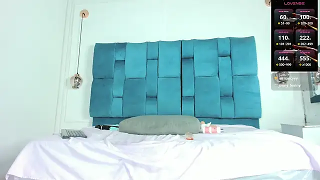 mia__fernandez webcam