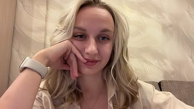 AdeleEverhart webcam