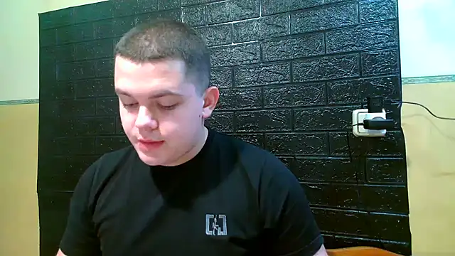 CuteButNaughty_ webcam