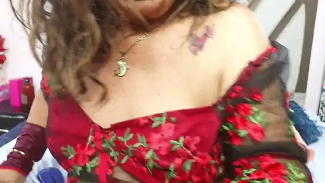 matureluna (Ask my age) - LICKING SWEET PUSSY