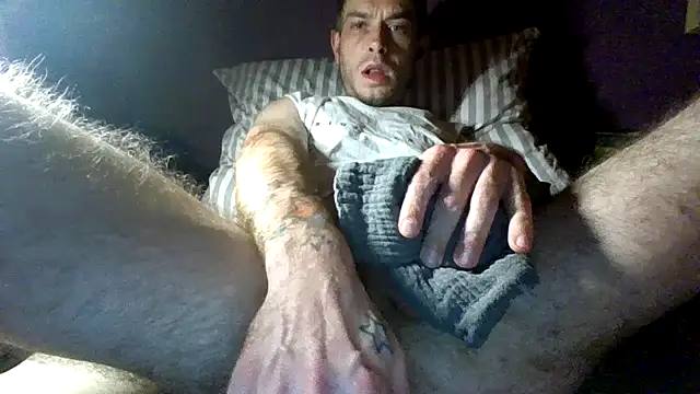 crysgerm (M young) - Paar Tokens für ne geile Show.;-)