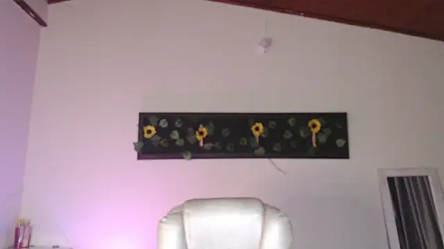 gabriella_live (F teen) - play with my ass- anal