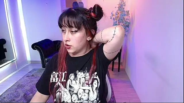 tarly_matches (F teen) - Show boobs + oil 🍒