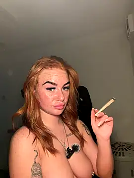 ellieskyyee1 (F teen) - Tit out