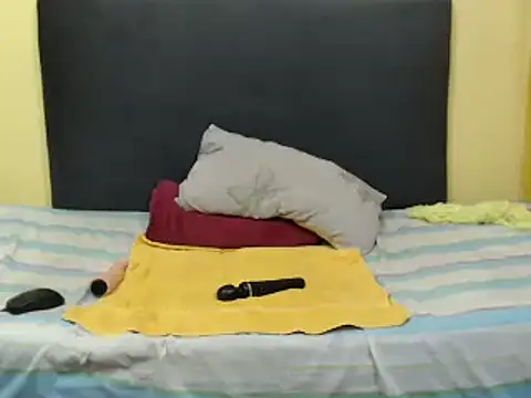 ChubbyBitch26 webcam