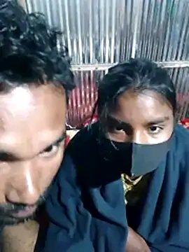 Husband25_wife18 webcam