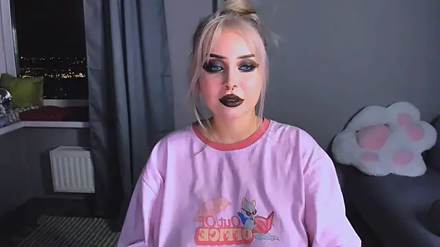 monalauu - MonaLauu's free webcam - UK Sex Cams