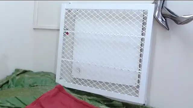 NaughtyMILFxox webcam