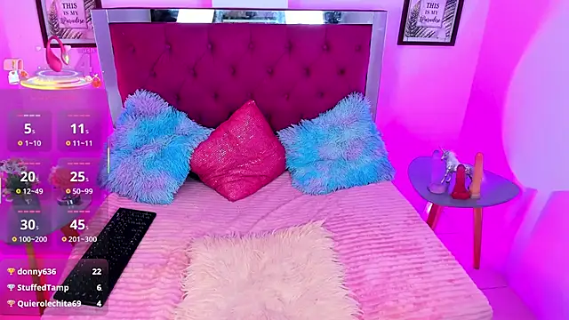 Samantha__F_W webcam