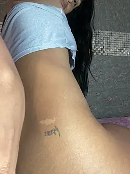 Messy-diana21 webcam