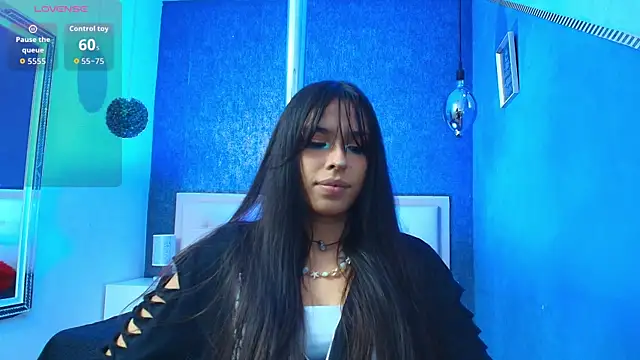 Cloeandtyfanny webcam