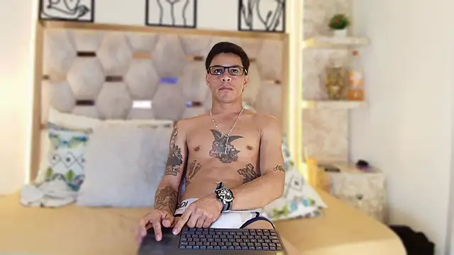 Andrew_Haalls webcam