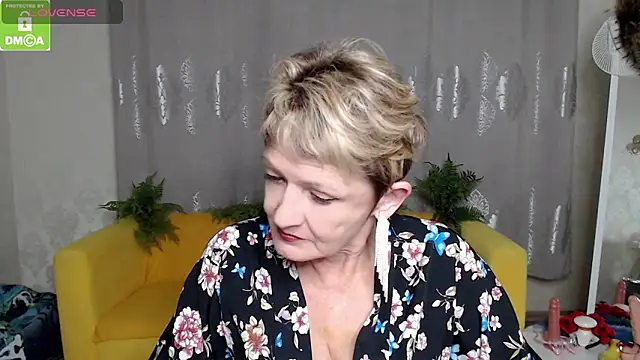 SexyGrandma_ webcam