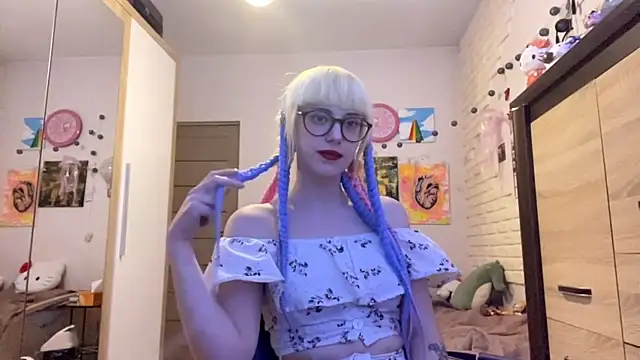 effacedscan (F teen) - take off stockings and show legs