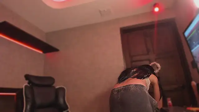 amber_riix (F teen) - Messy blowjob now daddy 🤤