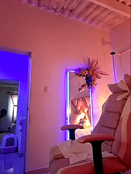 mariapau_83 (F milf) - Suck tits