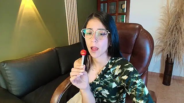 DanielaMonroe webcam