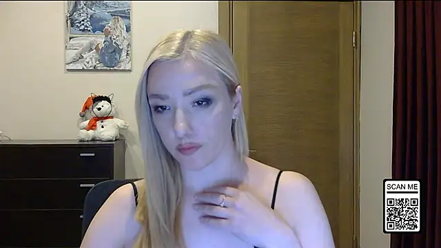 Wild_Silk_Desire webcam