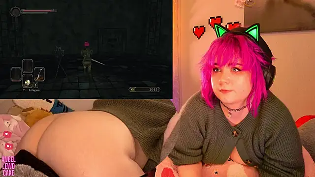 Angel-Lewd-Cake webcam