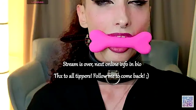 Queen_of_tease webcam