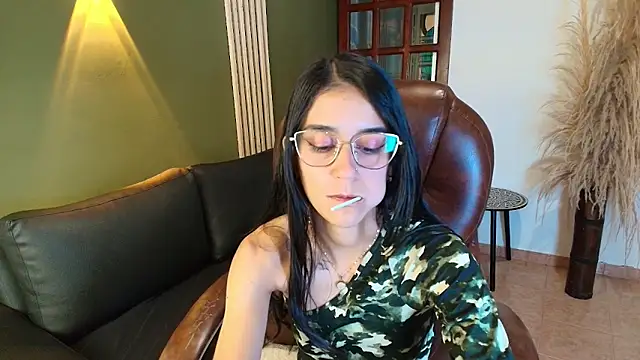 DanielaMonroe webcam