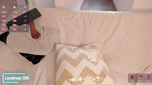 Alaia_Ferrer_ webcam