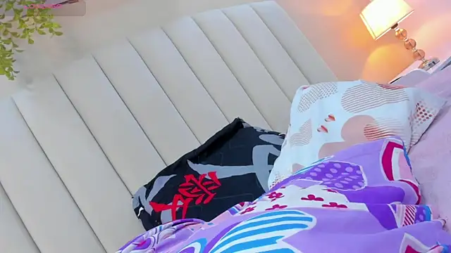 Mia_thompson_19 webcam