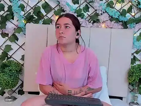 CharlotteBlossom webcam