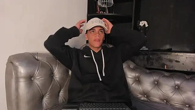 Isaac_Collins_ webcam